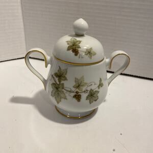 Vintage Noritake Ireland Trailing Ivy Covered Sugar Bowl #2760, Collectible